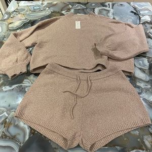 Rylee + Cru Womens sweater and shorts matching set